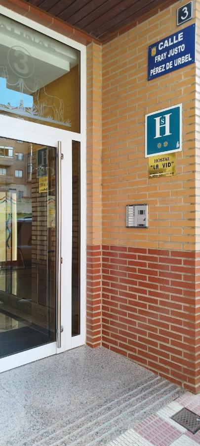 H. Lavid Hotel Briviesca Bagian luar foto