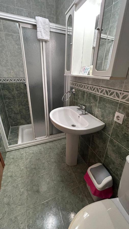 H. Lavid Hotel Briviesca Bagian luar foto