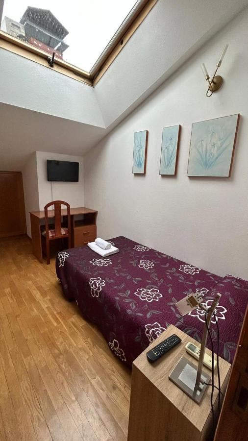 H. Lavid Hotel Briviesca Bagian luar foto
